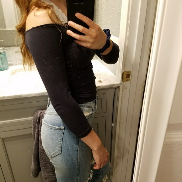 Off shoulder three quarter sleeve - Picture 2 of 4